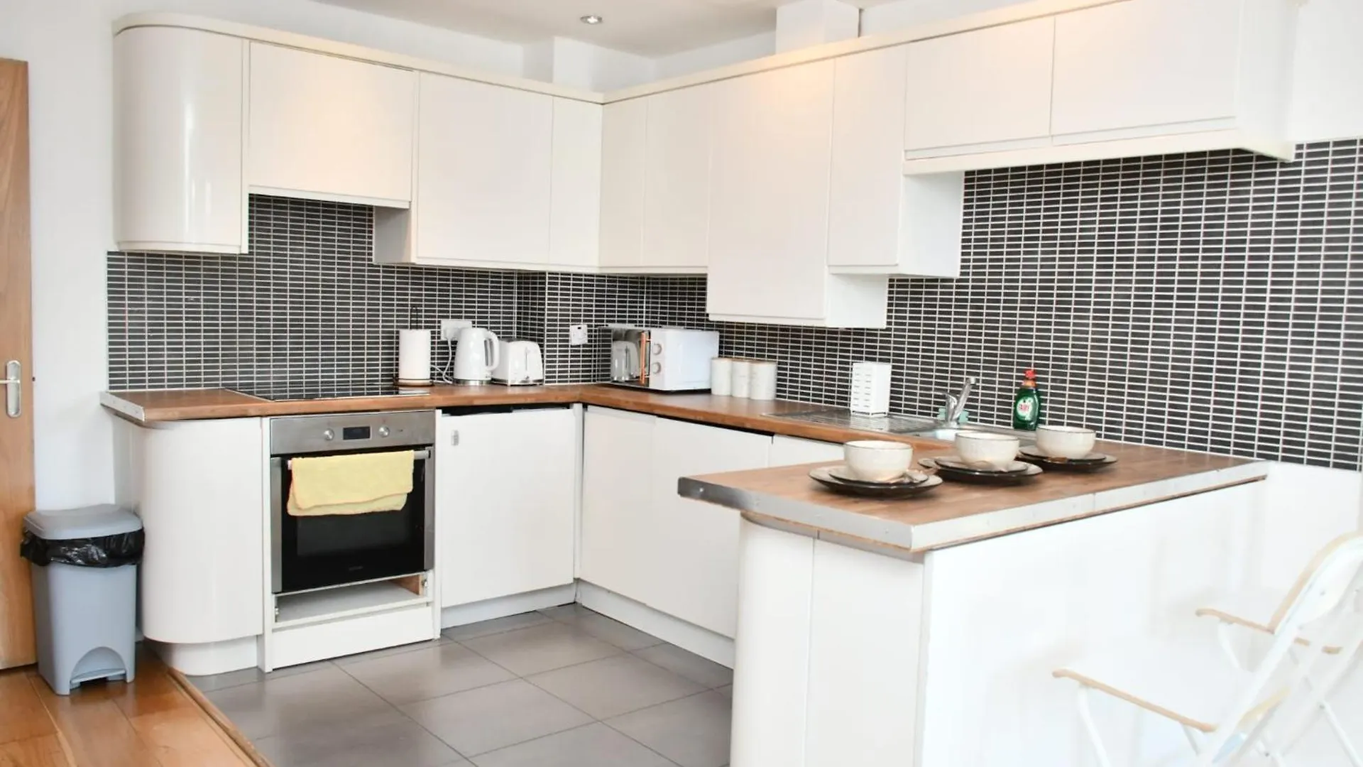 Spacious 2Bedroom Apartment In London City Airport