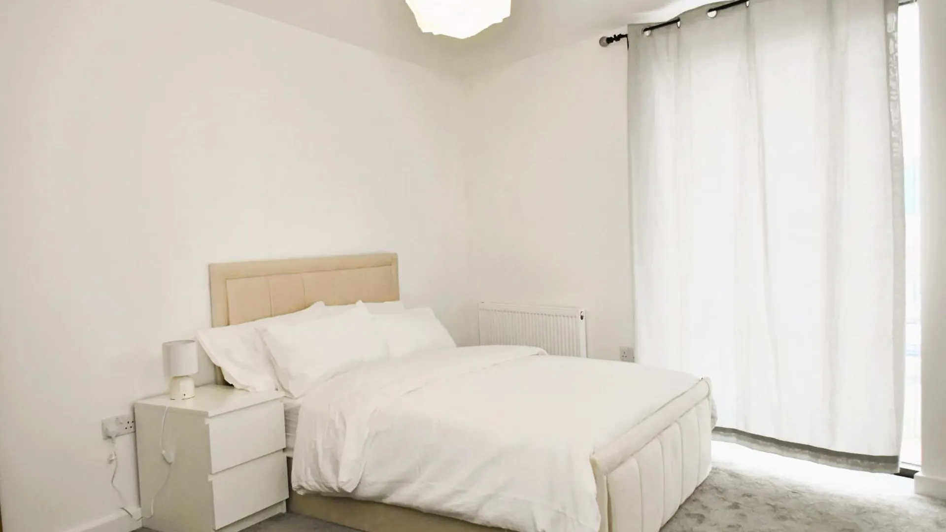 Spacious 2Bedroom Apartment In London City Airport