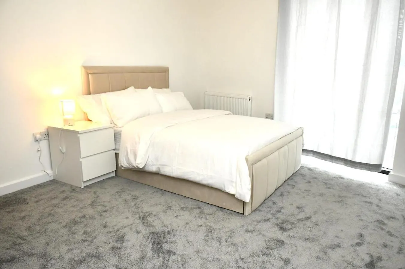 Spacious 2Bedroom Apartment In London City Airport