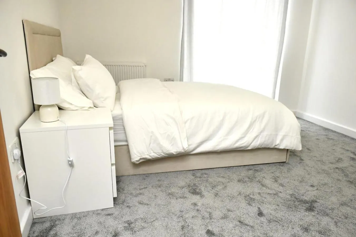 Spacious 2Bedroom Apartment In London City Airport